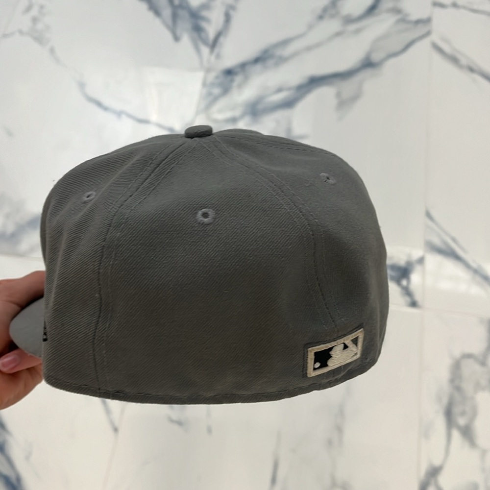 Tb hat - Picture 3 of 3